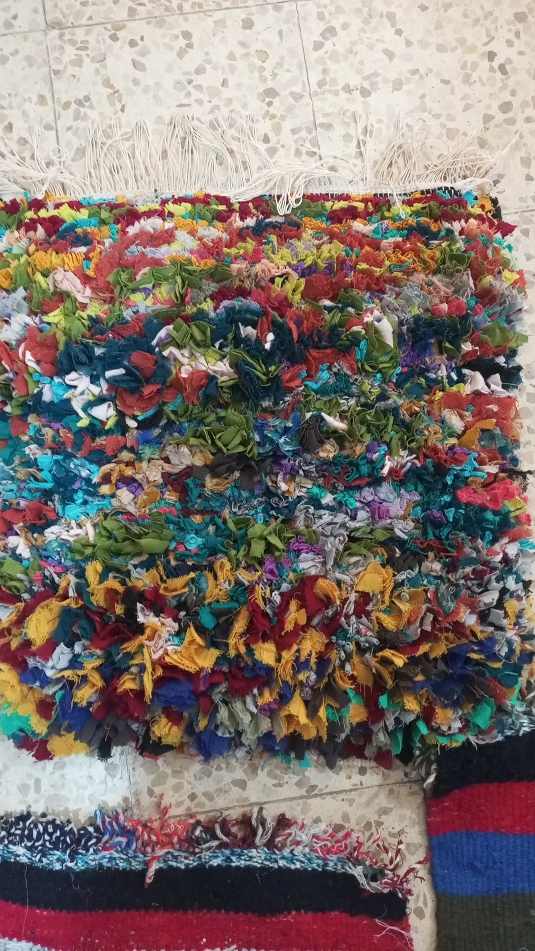 سجادة زرابي تونسية من الأقمشة المعاد تدويرها 47×47 سم