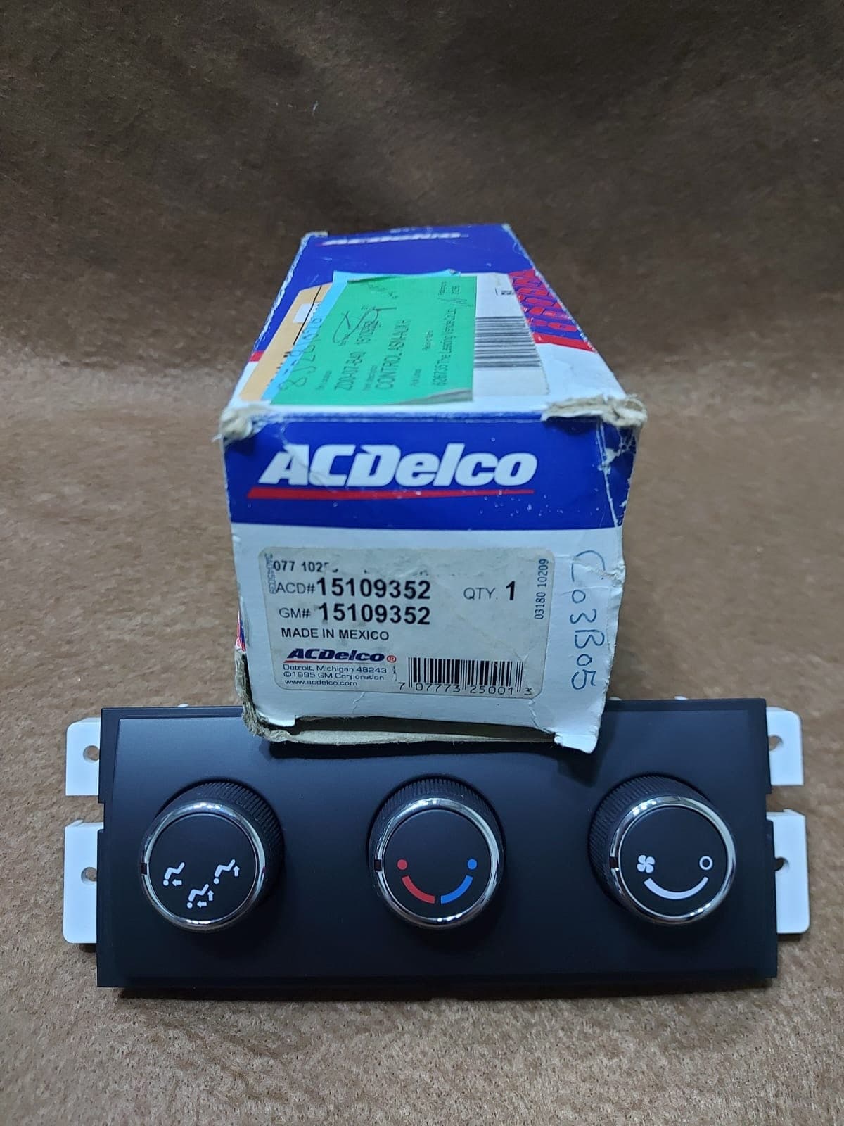 لوحة تحكم تكييف ACDelco GM أصلية 15109352 لإنكليف وترافيرس وأكاديا