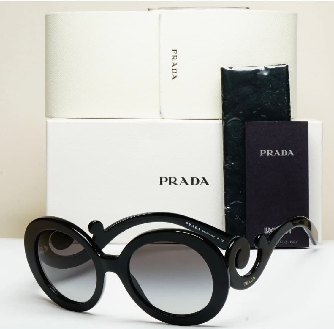 نظارة شمسية PRADA SPR27N Minimal Baroque أصلية باللون الأسود